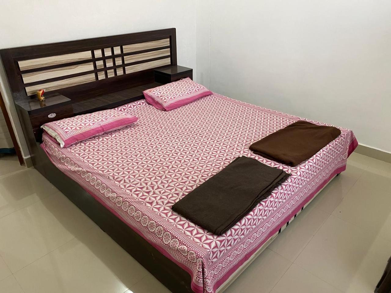 Sriram Homestay 01 Km To Sri Ram Mandir Ayodhya Eksteriør billede